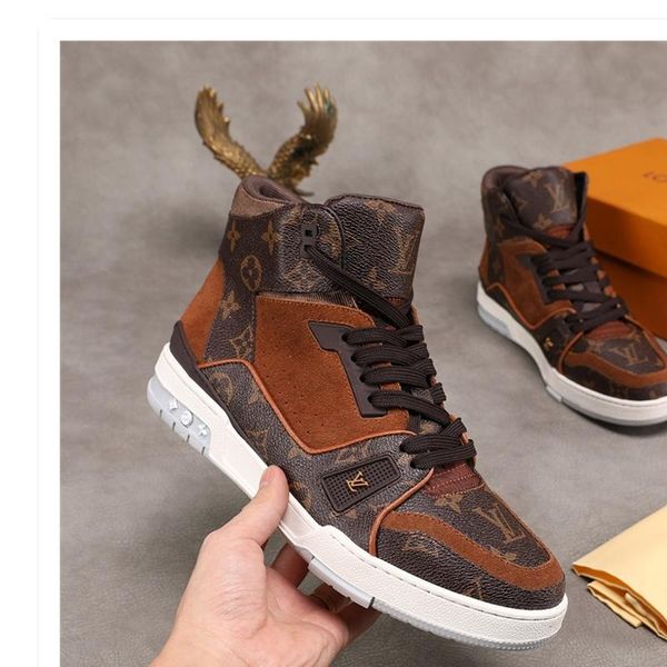 

22 men's designer casual sports shoes, luxury trendy travel casual shoes, sports shoes. fast delivery in original box packaging, Black