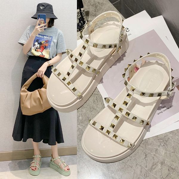 

cinessd sandals women's tide 2020 new summer fashion wild rivet t-shaped straps open toe thick bottom roman women's shoes, Black