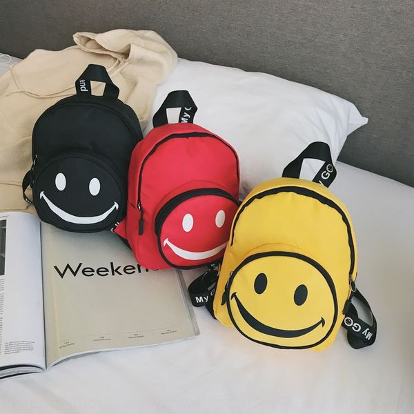 

новая детская маленькая девочка лето мило нейлон малый сумка рюкзак моды небольшой мешок мальчиков и девочек ребенка рюкзак smiley face