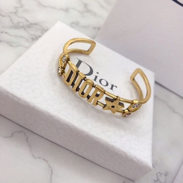 

european and american fashion new popular selling letter pearl open designer bracelet with box 27