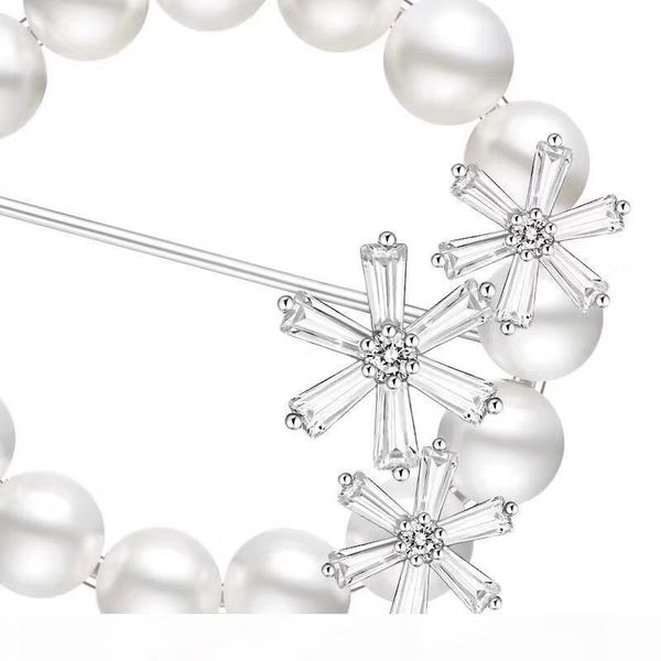 

a fashion where the snow ring pearl brooch ,snow brooch whole body 925 sterling silver inlaid 5a ladder zirconium drill brooch, Gray