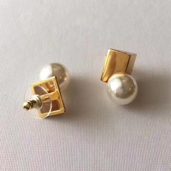 

brass material stud earring shape with white pearls earring for women gift wedding jewelry, Golden