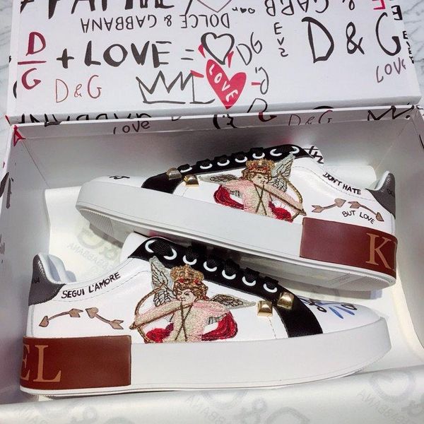 

2020l new trend graffiti leather casual shoes men and women outdoor comfortable sports shoes fashion wild couple shoes, size 35-45, Black