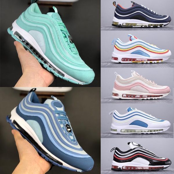 

mens 97 premium runing shoes cushion 97 ultra ul prm tripel white metallic gold silver bullet designer sneakers 36-45