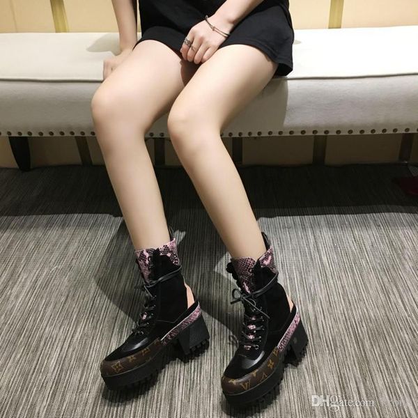 

fashion printed stripes thick sole short boots womens thick sole martin boots genuine leather lace up short boots size 35-42 090, Black