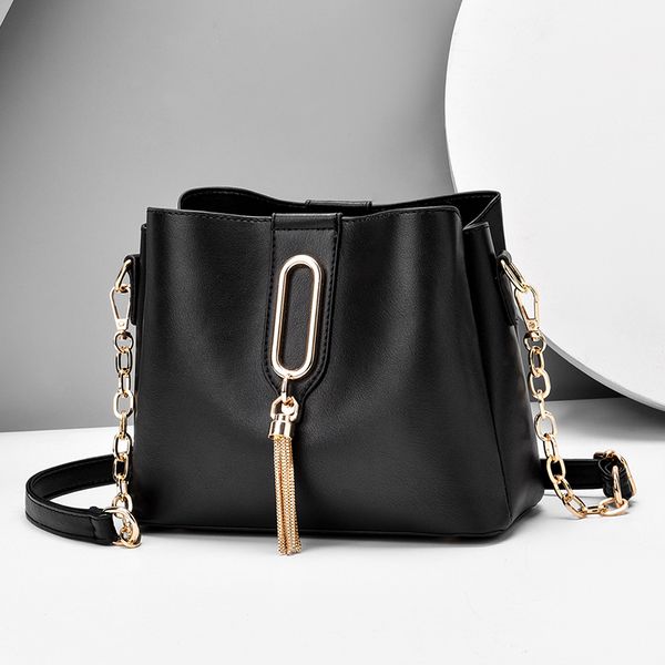 

chain crossbody bags for women 2020 new fashion shoulder bags summer pu leather ladies tassel casual messenger bag