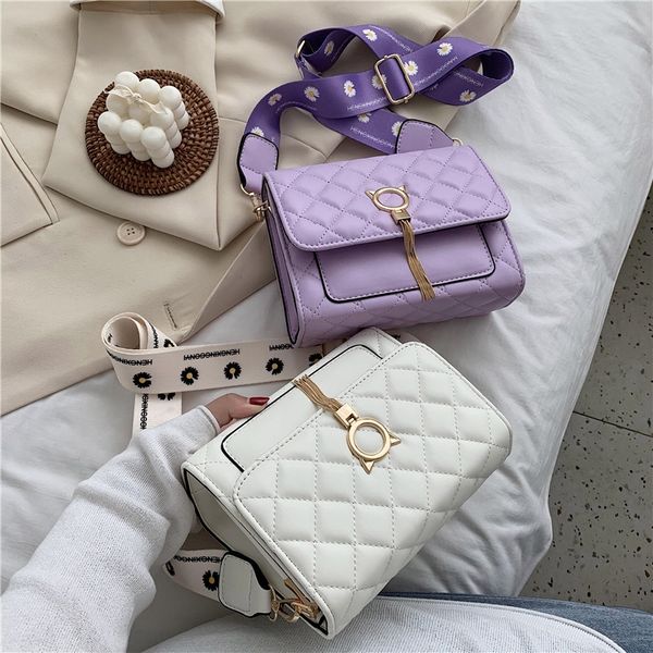 

2020 new all-match messenger wide strap lingge tassel texture shoulder small square shoulder bag small square bag, White
