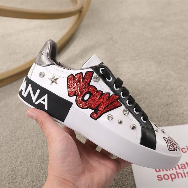 

2020e new men and women exquisite hand-painted lace-up casual sports shoes, high-quality fashion wild couple party shoes, size: 35-45, Black