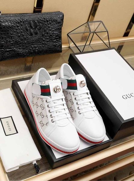 

2020ku limited edition new fashion trend wild men's casual comfortable shoes hiking shoes sports shoes original box packaging, Black