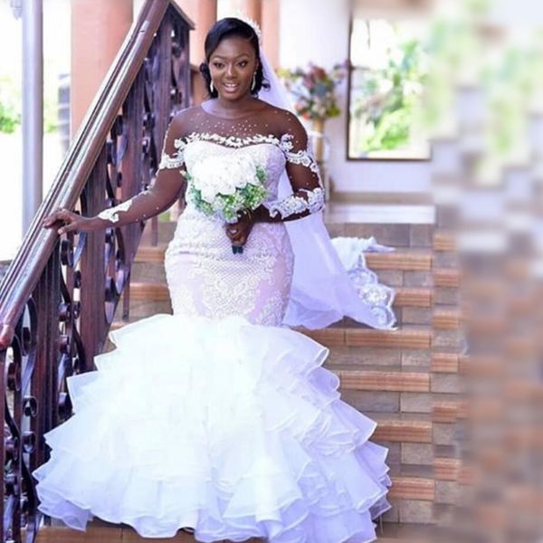 

африканская роскошь с длинным рукавом русалка свадебные платья иллюзия o шея оборками юбка плиссированные свадебные платья плюс размер на за, White