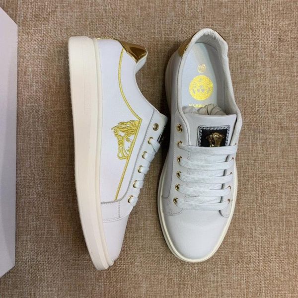 

2020w high-quality fashion leather embroidery low-casual men's tide shoes, luxurious and fashionable wild breathable sports shoes, Black