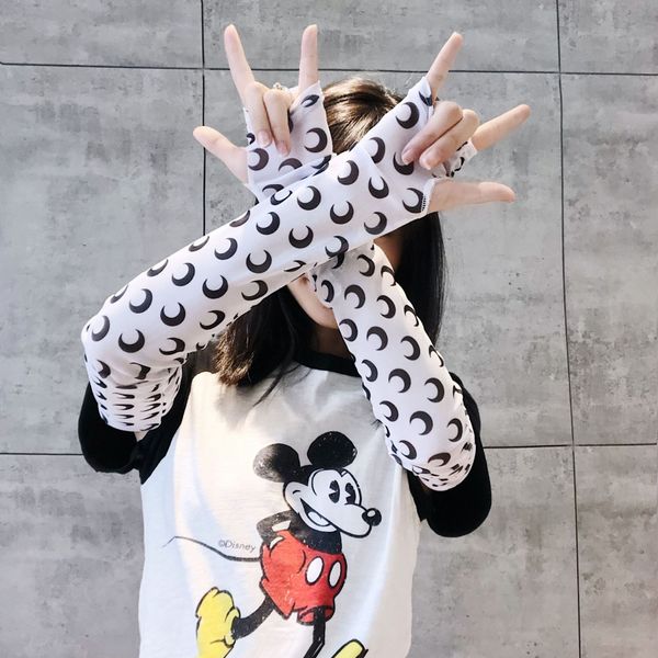 

yuya and gloves sunscreen women's armrest sleeve internet celebrity mesh ice arm east gate sleeve ice silk gloves, Black