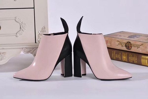 

2020p autumn and winter classic old flower skin trend high-heeled ankle boots, fashion wild leather martin boots, original box packaging