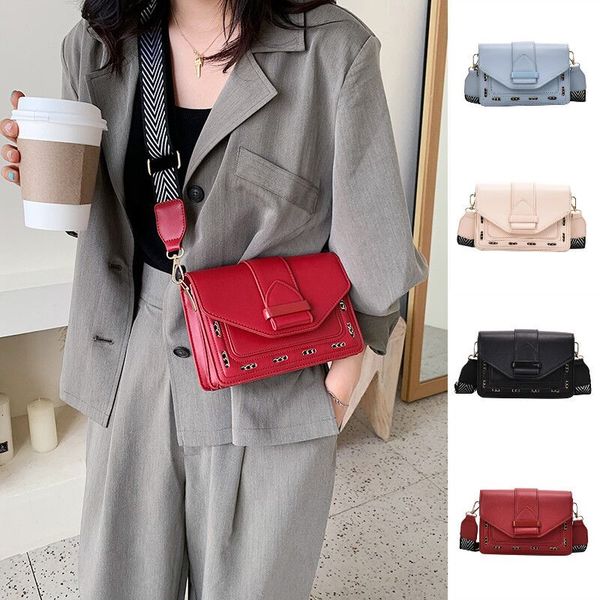 

leather luggage tag 2020 new ladies leather bag fashion broadband small square bag retro all-match chain shoulder messenger bag purse hook