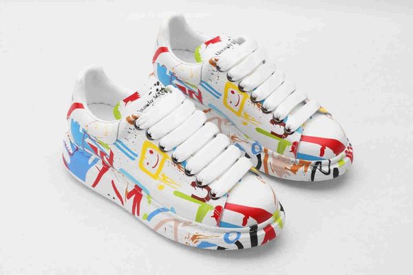 

2020 latest designer shoes oversized sneakers comfortable and fashionable designer design low-sneakers copy leather5555
