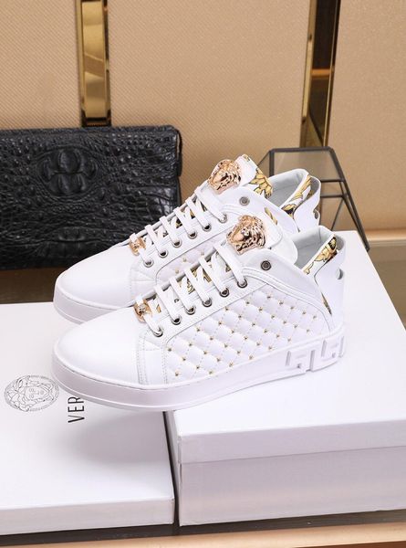 

2020ek menmen casual comfortable hiking sneakers hiking travel shoes outdoor survival adventure shoes original packaging and box delivery, Black