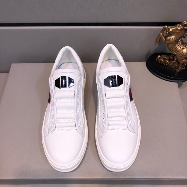 

2019p new limited edition men's casual shoes, fashion wild sports shoes, comfortable low-shoes, original box packaging: 38-44, Black
