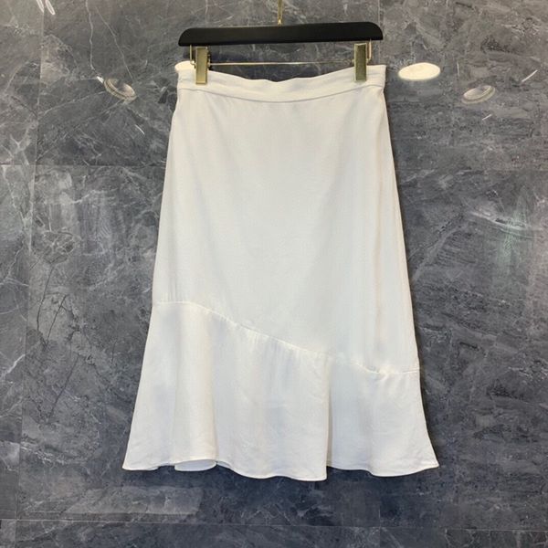 

2020 summer and autumn new women's all-match pure color simple lotus leaf skirt 0707, Black