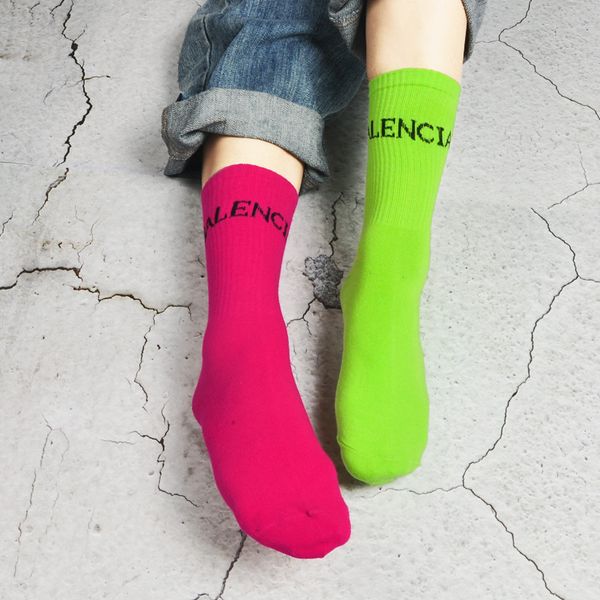 

designer letter socks men women sport style fashion couple socks 2020 new arrival designer street socks sale, Black;white
