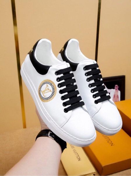 

2 male designer produces limited edition men's casual comfortable shoes hiking shoes sports shoes boots original packaging delivery, Black