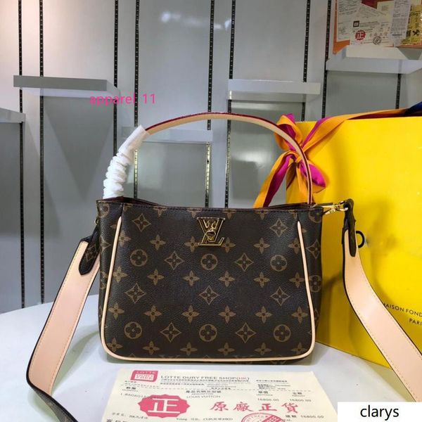 

lovuitto brown monogram canvas abbesses messenger bag 6028# size:25*13*20cm