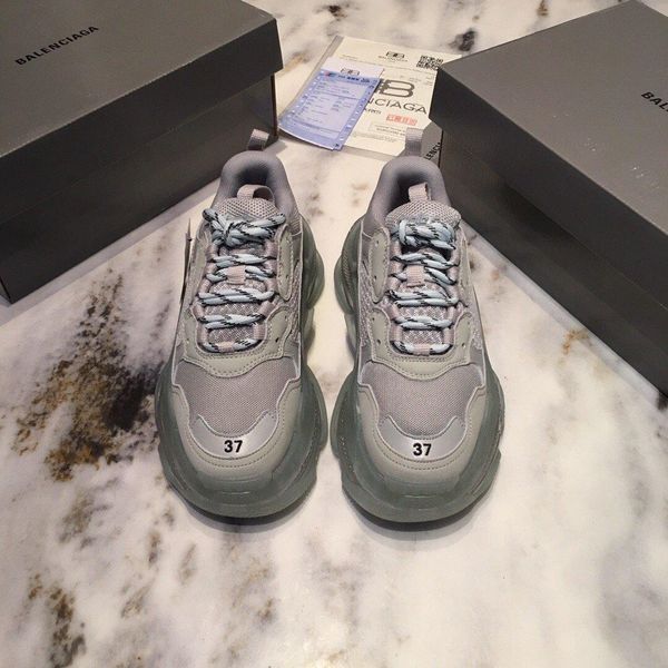 

2020f designers love to create men's leisure travel all-match shoes outdoor hiking adventure shoes original packaging and box delivery, Black