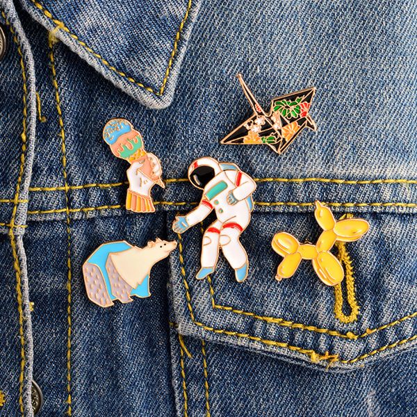 

5pcs boys girls metal alloy badge lovely cute enamel brooch pins, cartoon ice cream, paper crane, sea bear, dog, spaceman brooches set, Gray