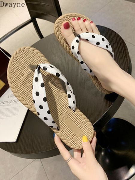 

slippers strawberry flip-flop female 2021 summer korean version wearing wild, Black