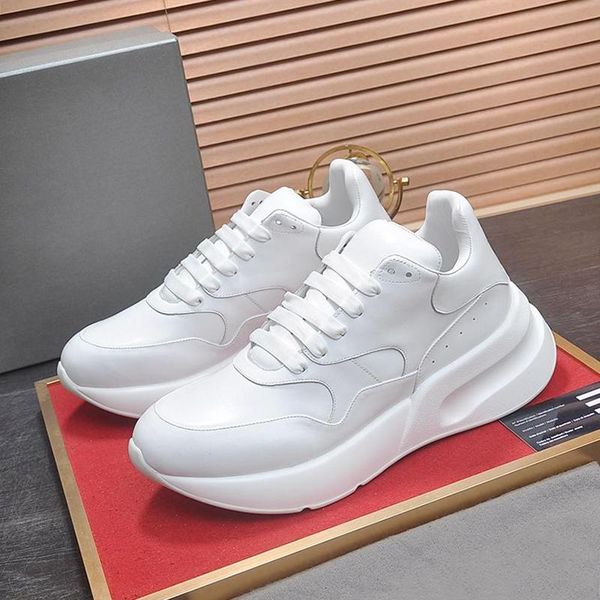 

fashion classic oversized runner men 's shoes fast delivery style outdoor walking casual lace -up men shoes comfortable chunky sneaker, Black