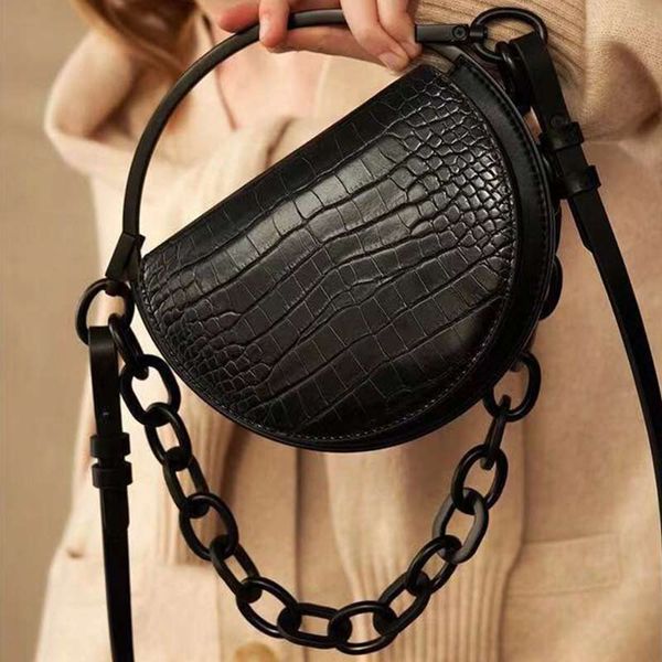 

2020 fashion brand design new fashion ladies casual saddle bag women for bag shoulder semicircular handbag party bags