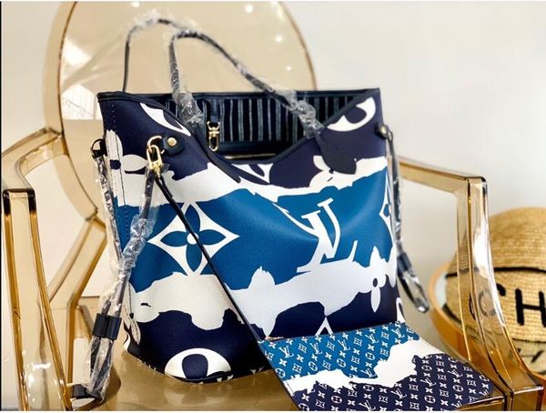 

new shopping bags, shopping or weekend away immediately pick up the bag oversized, big flower new material matching color