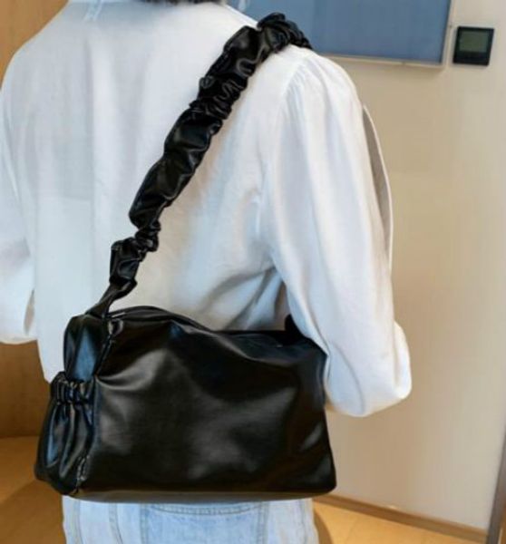 

All-match Designer Bag Female 2020 Popular New Foreign Style Portable Fold Single Shoulder Messenger Bags