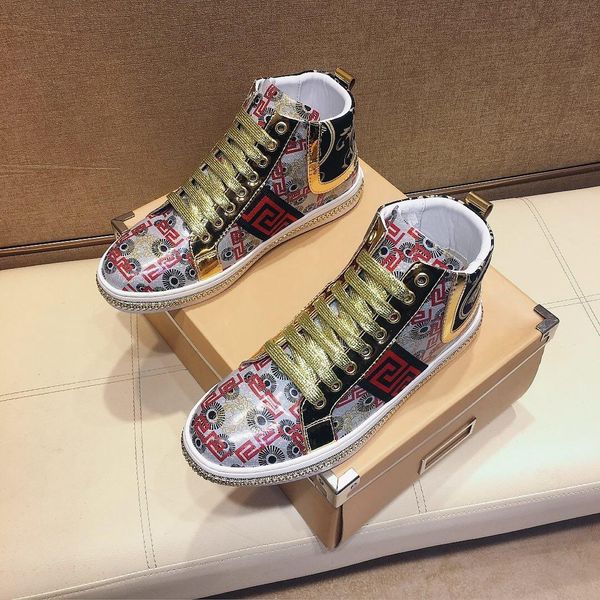 

2020j new trend leather men's shoes high-casual sports shoes, fashion wild outdoor boots, original box packaging, size: 38-45