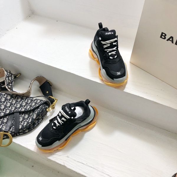 

2020 new triple s clear sole sneakers couple cushioned casual shoes luxury designer thick-soled breathable sneakers