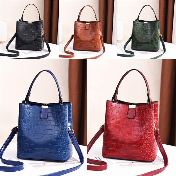 

fashion women crocodile bag pu soft leather shoulder bag lock design crossbody quality small messenger handbags#730