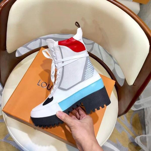 

2020-2019o r fashion thick with thick martin boots women, wild casual shoes fashion wild boots, size: 34-42
