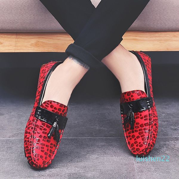 

new 2020 men loafers moccasins slip on men's flats leather men casual shoes fashion tassels black driving shoes plus size l22