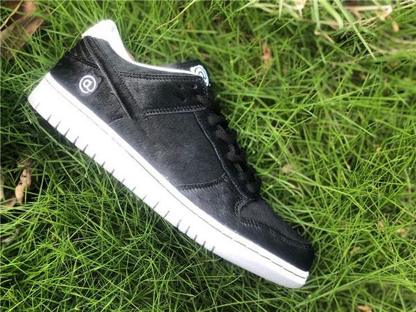 

горячий высокий медик игрушка х sb dunk low be @ rbrick скейт обувь черный парус волосатая верхние кроссовки мужчины спорт кроссовки с короб