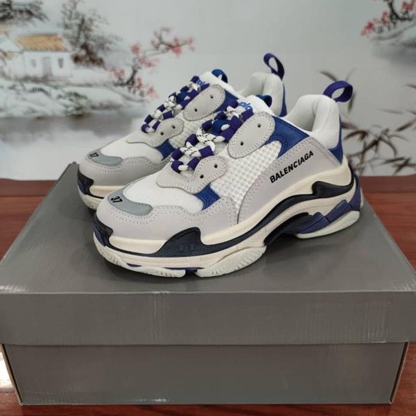 

2020rj designer to create casual and comfortable all-match sports shoes, travel shoes outsole non-slip design with original box delivery, Black