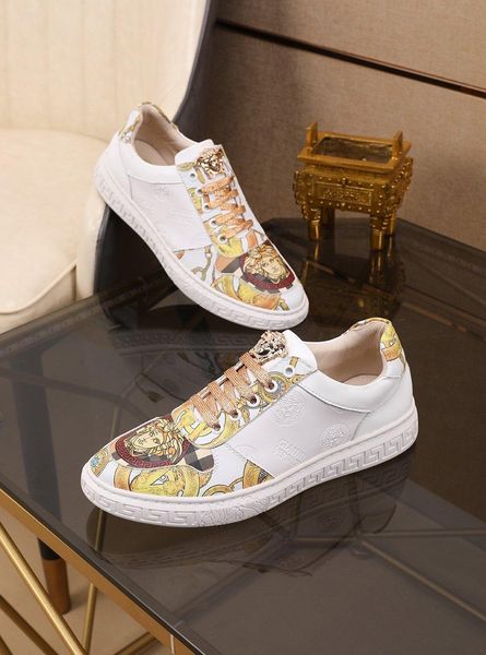 

2020r limited edition medusa printed lace-up sneakers high-end genuine leather comfortable wild running men's shoes, size: 38-45, Black