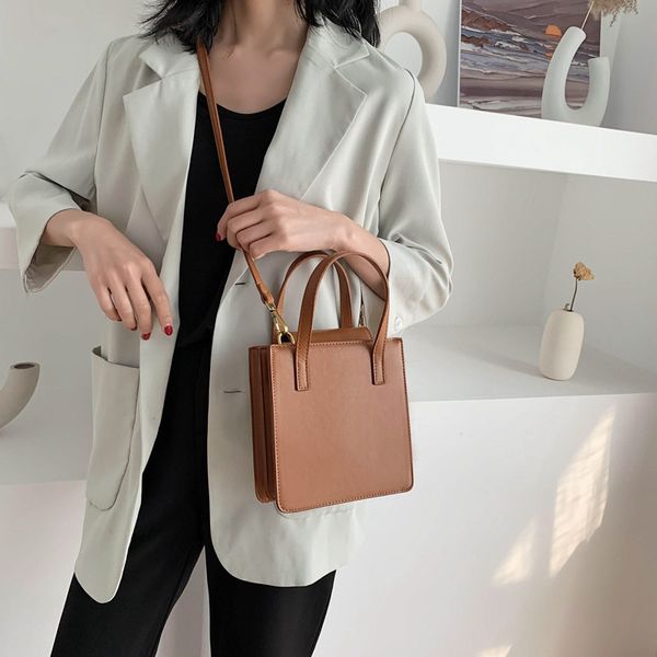 

2020 новые дамы мешок плеча корейской версии западной ведро мешок моды сплошной цвет портативного crossbody