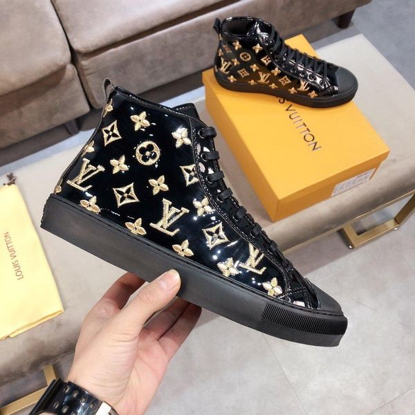 

new1 fashion men's boots high to help wild sports shoes casual outdoor leather pattern comfortable travel shoes original box packaging, Black