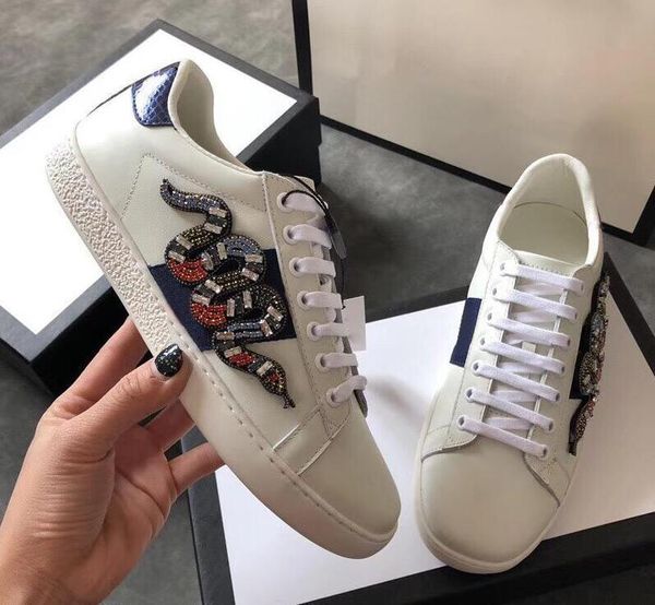 

cucci ace small bee embroidered leather casual shoes originals ace small bee embroidered buffer rubber built-in sports shoes, Black