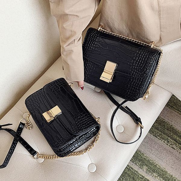 

retro women's 2019 new korean trend fashion shoulder messenger casual personality small square chain luxury