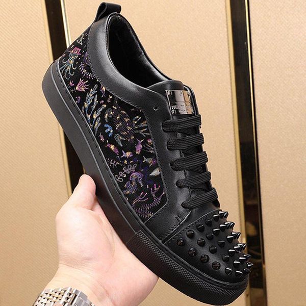 

studs mens shoes fast delivery cool street fashion lace -up shoes outdoor walking zapatillas hombre autumn and winter drop ship