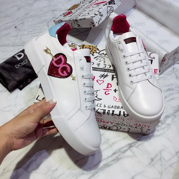 

2020o new trend embroidered graffiti leather casual shoes outdoor men and women sports shoes fashion wild couple shoes, size 35-451, Black