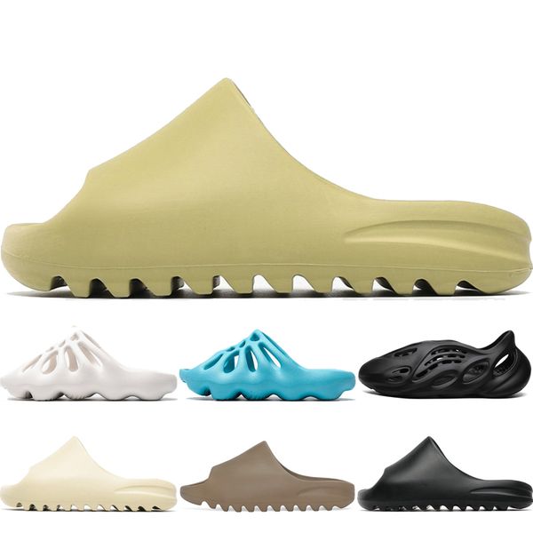 

new kanye west men slipper earth brown foam runner triple white black women mens slippers classic sandals slides platform outdoor slippers