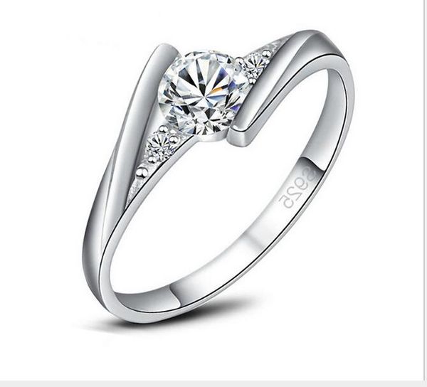 Cupronickel Silver-Plated Plated Rimming Tre nascita anello di nozze da donna anello gioielli all'ingrosso cristallo moda coppia anello WY1531