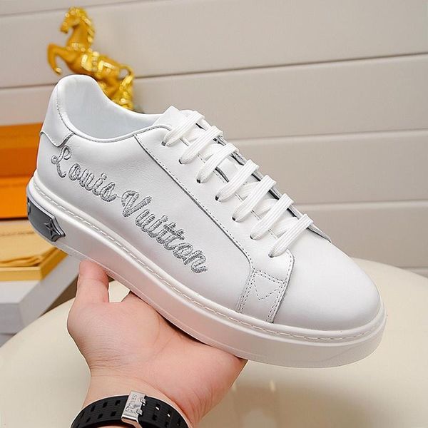 

mens shoes fashion classic skateboarding casual shoes low plus size vintage men shoes fashion sneakers with origin box, Black