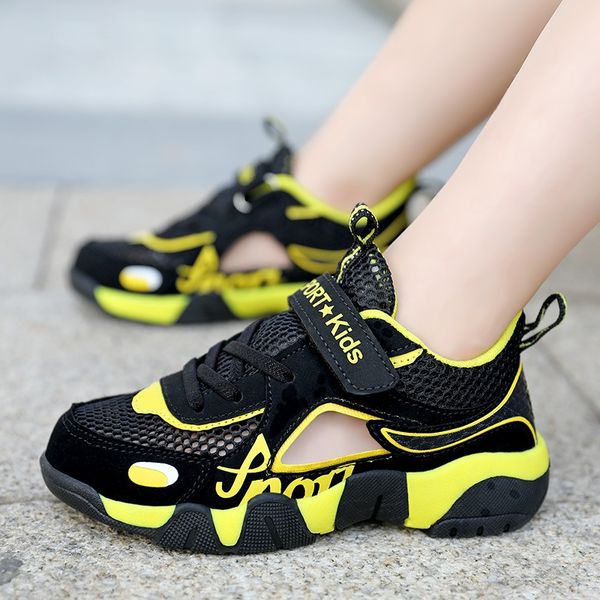 

2020 fashionable children's sports shoes new autumn hollowed-out flying weaving casual breathable light children's shoes men, Black